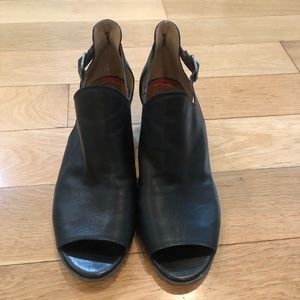 Lucky Brand Barimo Open Toed Booties Black